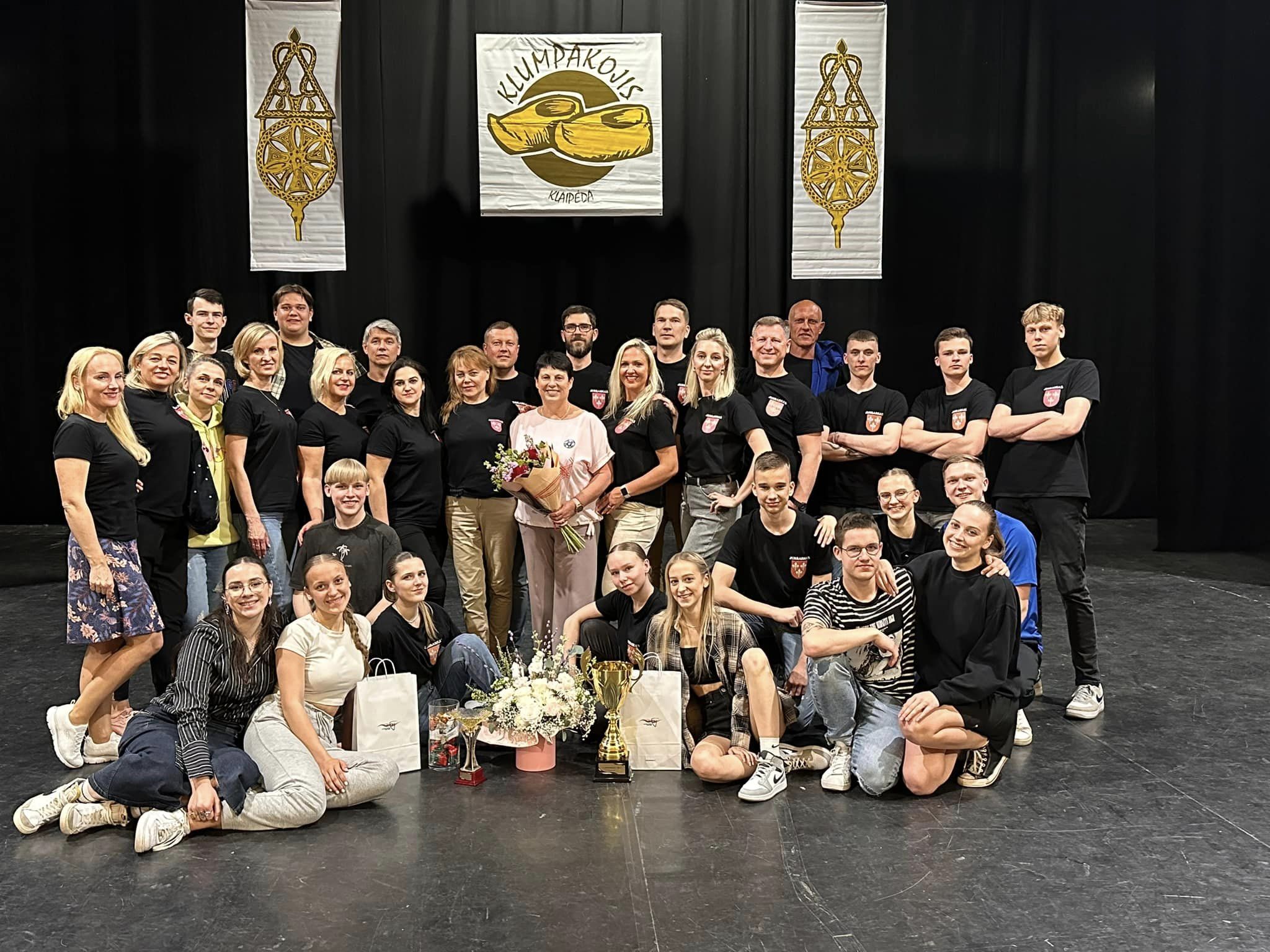 Jurbarko kultūros centro liaudiškų šokių studijos „Nemunėlis“ šokėjai dalyvavo konkurse-festivalyje „Klumpakojis“